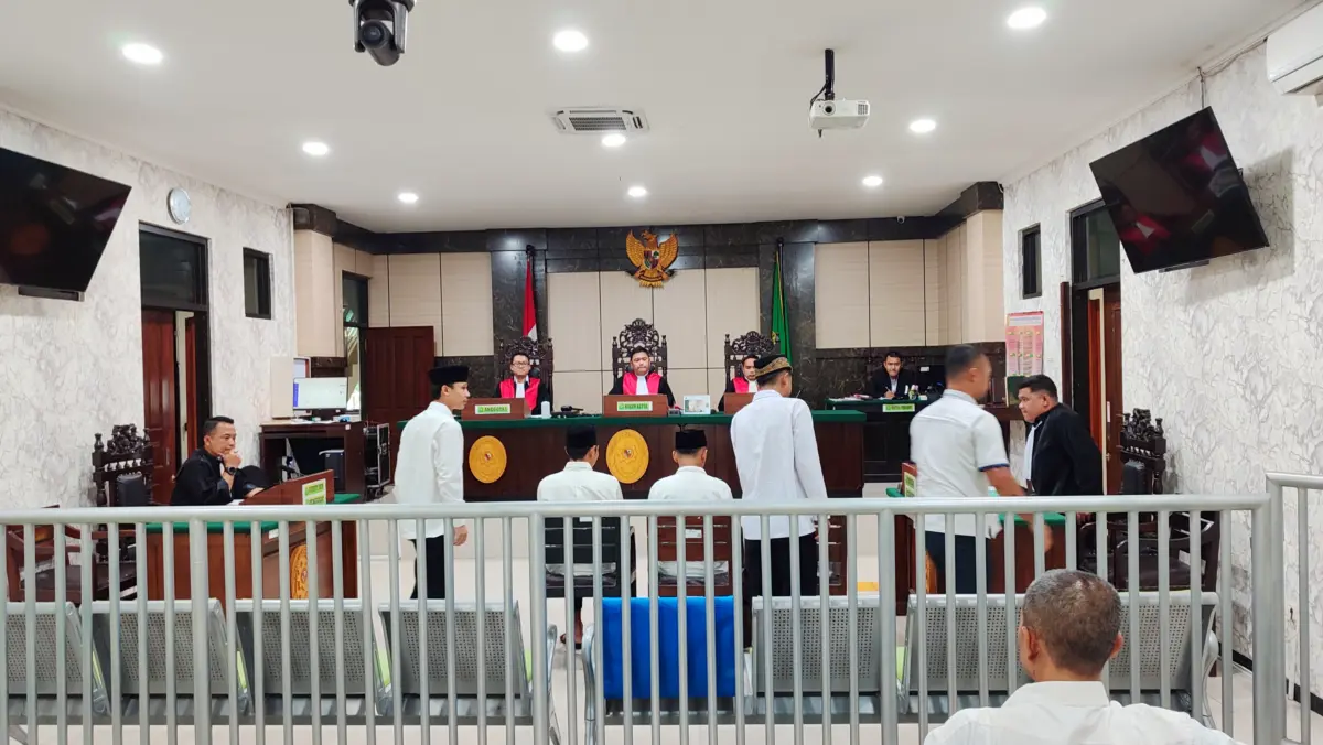 JPU tuntut terdakwa dengan pasal 80 ayat 2 UU Perlindungan Anak.