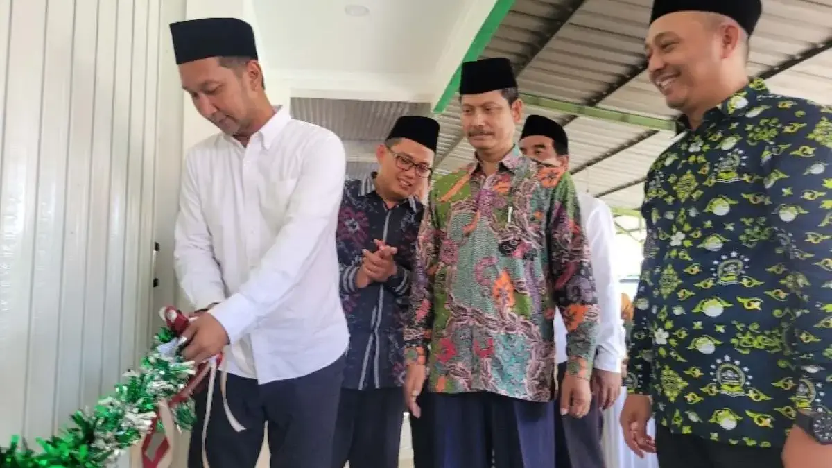Dukung Kemandirian Pendidikan, LP Ma’arif NU Kota Pekalongan Resmikan Kantor Sekretariat dan Toko Baru Dukung Kemandirian Pendidikan, LP Ma’arif NU Kota Pekalongan Resmikan Kantor Sekretariat dan Toko Baru
