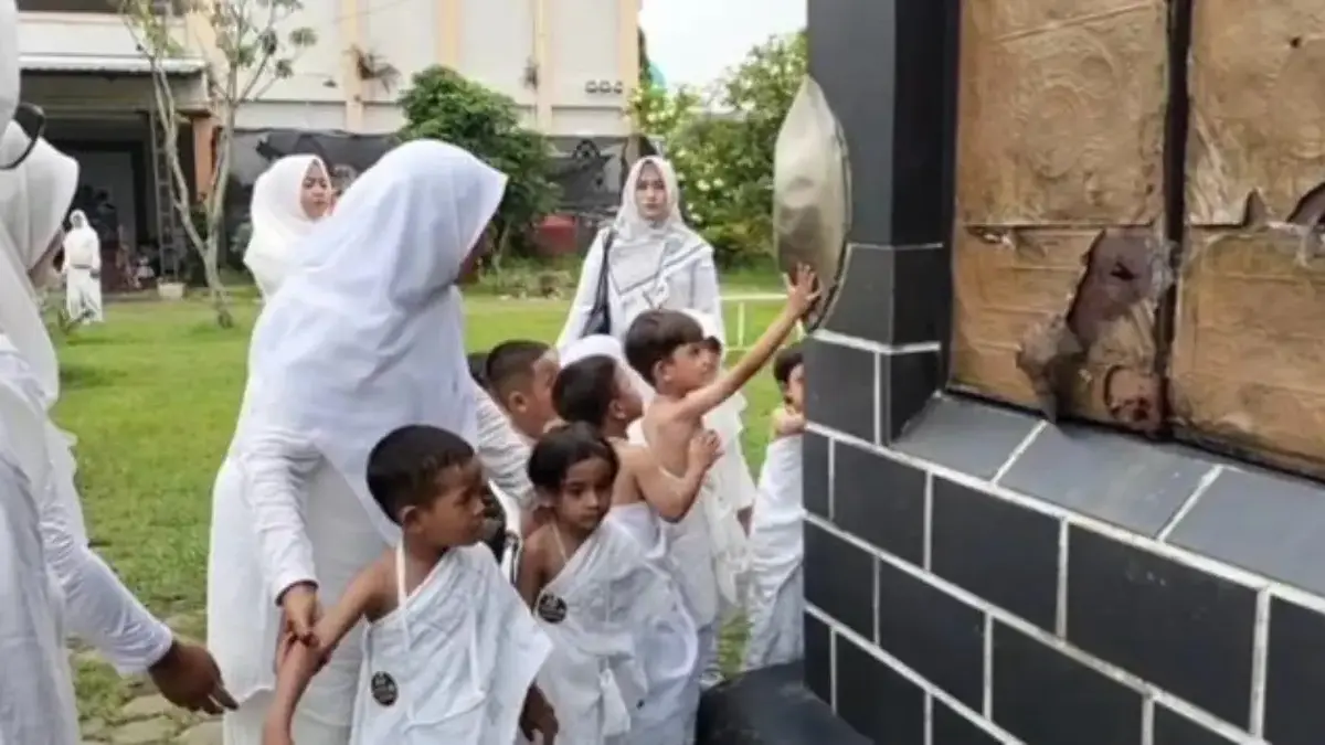 Edukasi Ibadah Seru, Siswa TK Ma’had Islam Pekalongan Ikuti Simulasi Haji Bersama Orang Tua