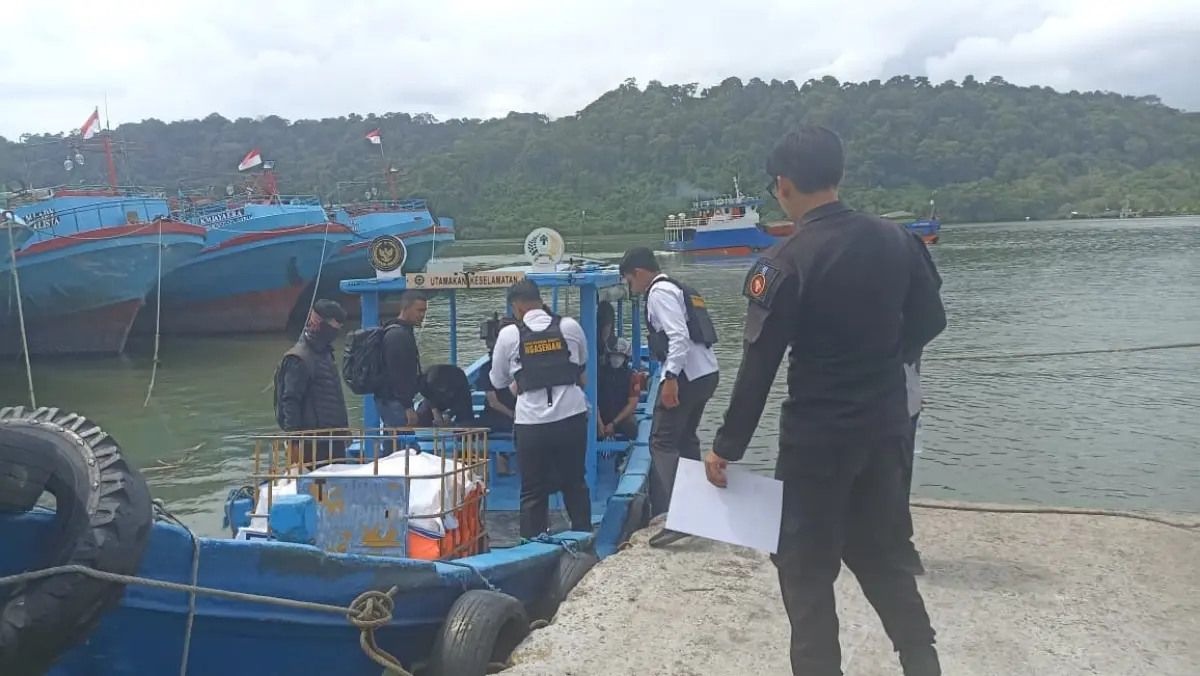 Jaga Keamanan, Lapas Pekalongan Mutasi 1 Napi Berisiko Tinggi ke Nusakambangan Jaga Keamanan, Lapas Pekalongan Mutasi 1 Napi Berisiko Tinggi ke Nusakambangan