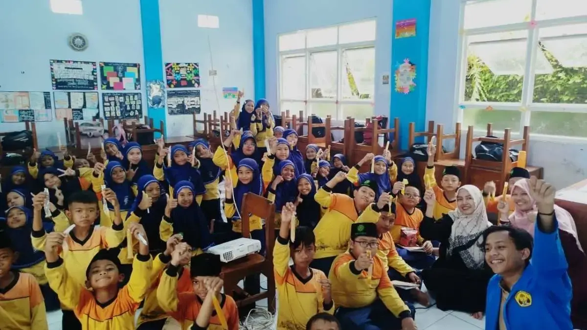 Jamu Goes To School, Prodi Farmasi UNIKAL Kenalkan Jamu sebagai Warisan Budaya ke Siswa MIM Wiradesa Jamu Goes To School: Prodi Farmasi UNIKAL Kenalkan Jamu sebagai Warisan Budaya ke Siswa MIM Wiradesa