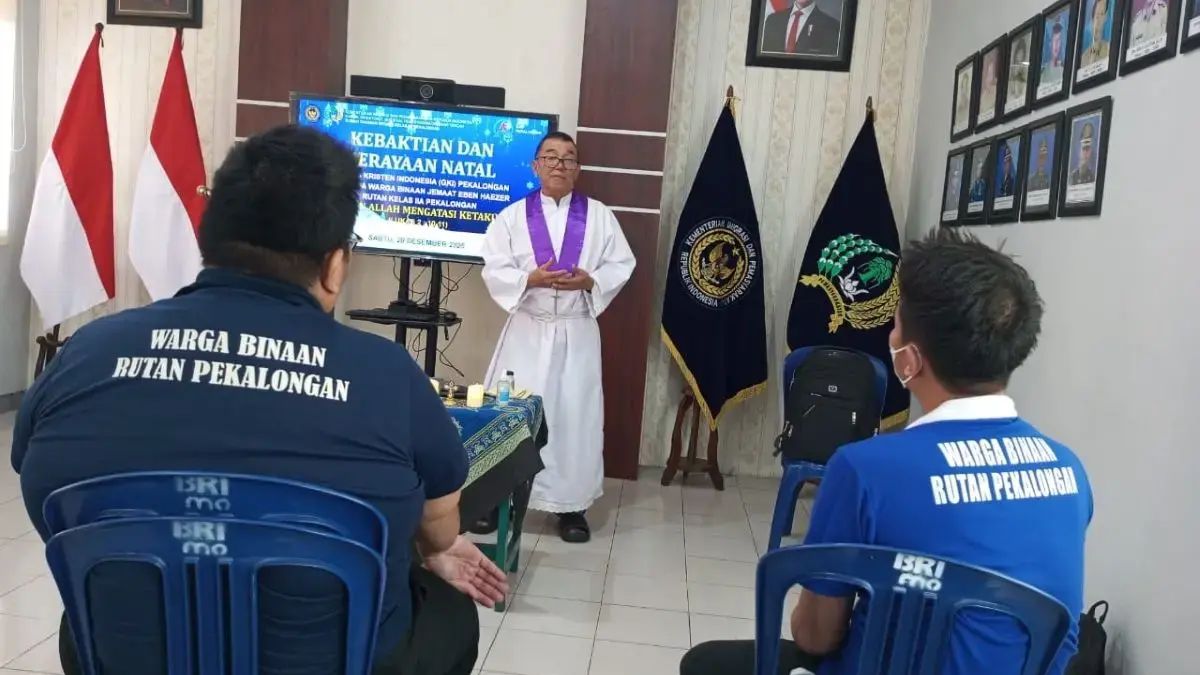 Khidmat! WBP Rutan Pekalongan Rayakan Natal Bersama GKI, Karutan: Momentum Menjadi Pribadi yang Lebih Baik