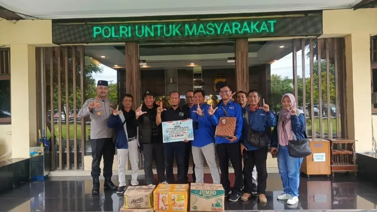 Kolaborasi Polres-Forwaken Kendal Salurkan Donasi Rp 26,8 Juta untuk Korban Bencana Aceh via Lazismu Kolaborasi Polres-Forwaken Kendal Salurkan Donasi Rp 26,8 Juta untuk Korban Bencana Aceh via Lazismu