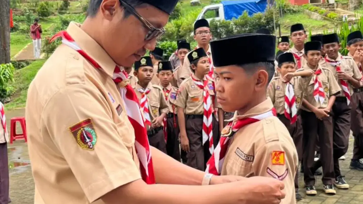 Cetak Pemimpin Masa Depan, MTs Hifal Mantapkan Karakter Siswa Lewat LDK di Linggoasri MTS Hifal