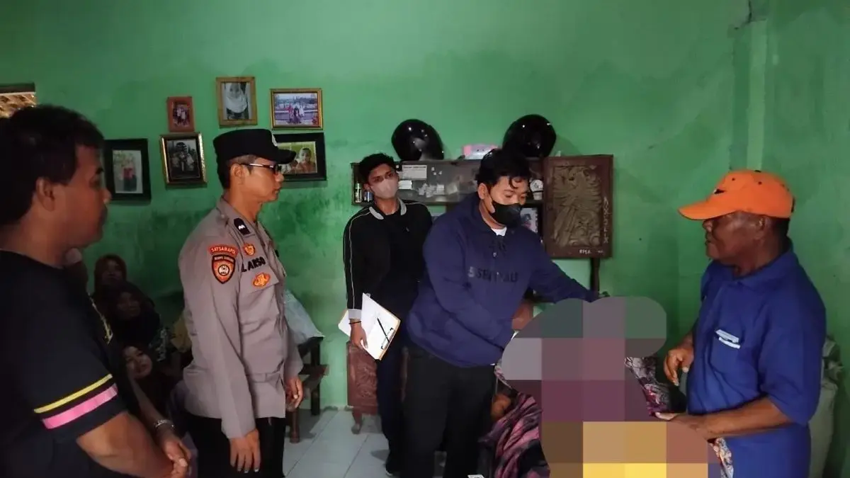 Pria Berusia 56 Tahun Ditemukan Tewas Telentang di Saluran Irigasi Kesesi Pekalongan Pria Berusia 56 Tahun Ditemukan Tewas Telentang di Saluran Irigasi Kesesi Pekalongan