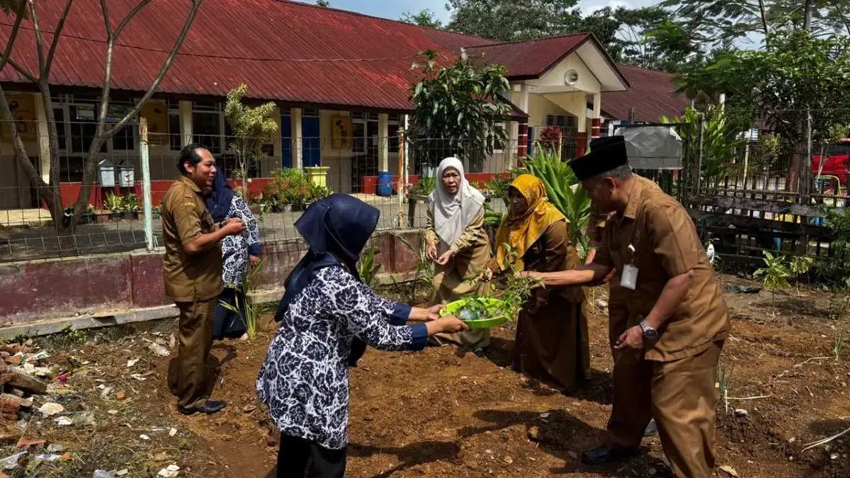 TK Negeri Pembina Reban Ajak Orang Tua Matikan Gawai dan Dampingi Anak Belajar Selepas Maghrib TK Negeri Pembina Reban Ajak Orang Tua Matikan Gawai dan Dampingi Anak Belajar Selepas Maghrib