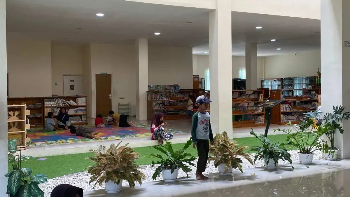 Wisata Literasi Jadi Tren Liburan di Pekalongan, Pusda Diserbu Pengunjung, Intip Fasilitas Unggulannya!