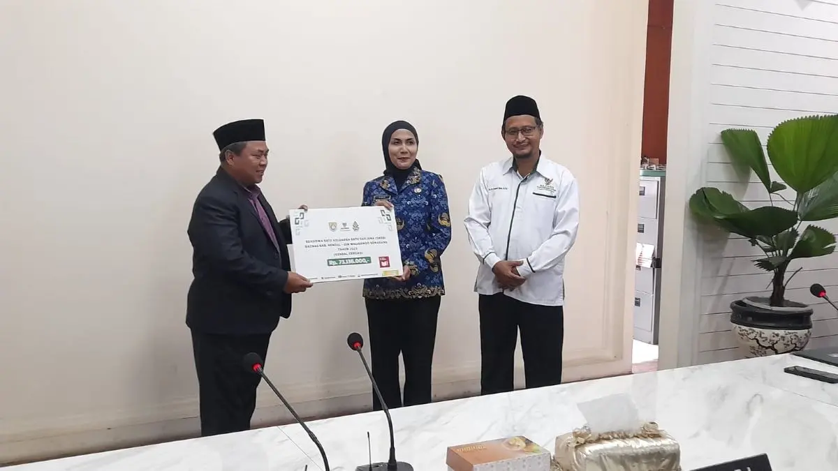 Wujudkan Kendal Cerdas, Bupati Tika Luncurkan Program Satu Desa Satu Sarjana Lewat Beasiswa Baznas & UIN