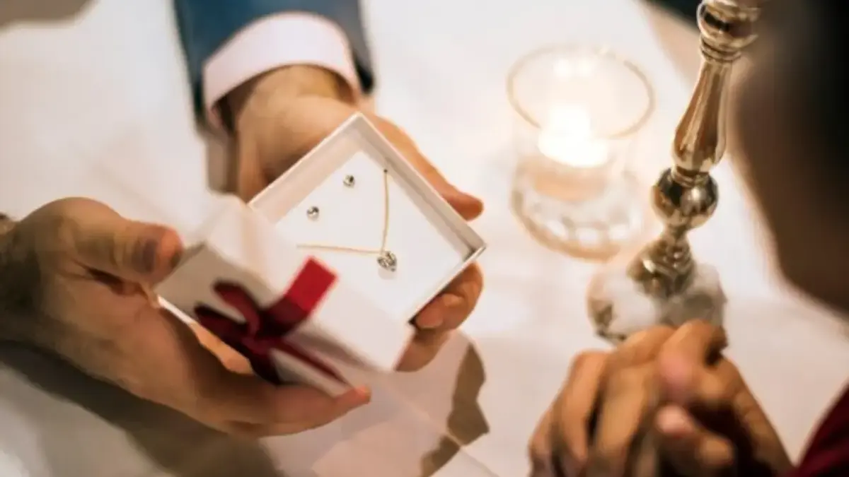 harga emas perhiasan hari ini 20 desember 2025