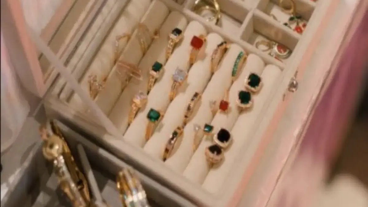 harga emas perhiasan hari ini tanggal 22 desember 2025