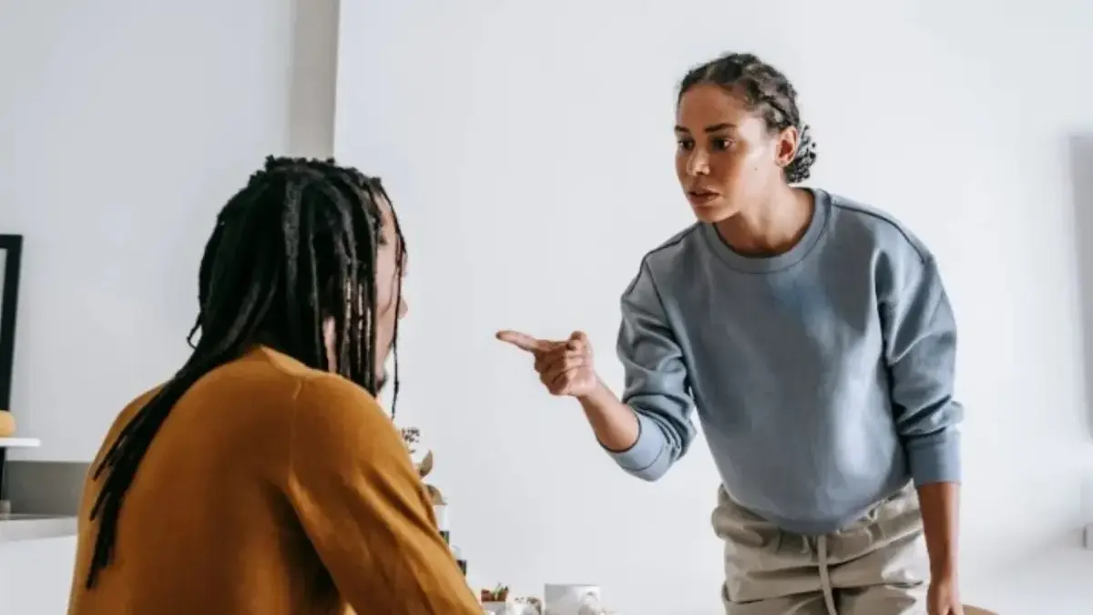 Ada Ketegangan Kecil! Ramalan Cinta Zodiak 12 Desember 2025 untuk Libra hingga Pisces Ramalan Cinta Zodiak 12 Desember 2025