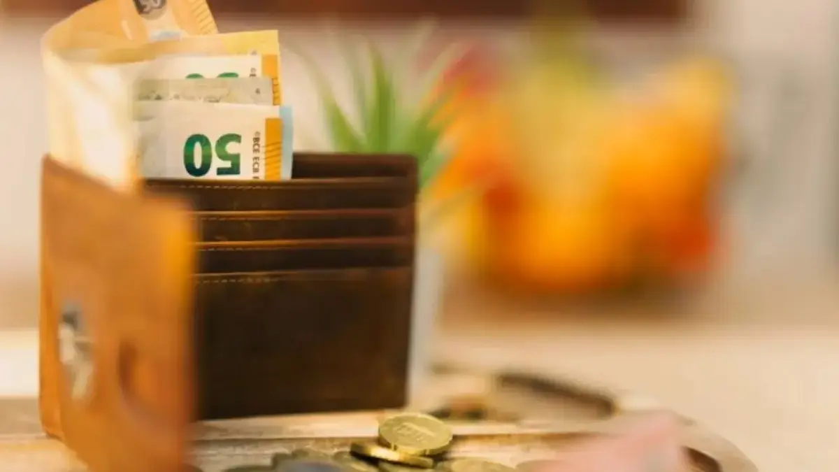 Bawa Kabar Baik! Begini Ramalan Keuangan Shio 18 Desember 2025: Monyet, Ayam, Anjing, dan Babi Ramalan Keuangan Shio 18 Desember 2025