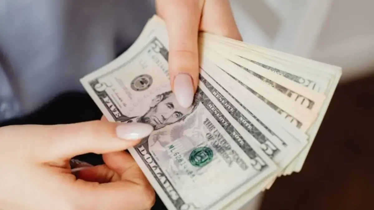 Ramalan Keuangan Shio 24 Desember 2025