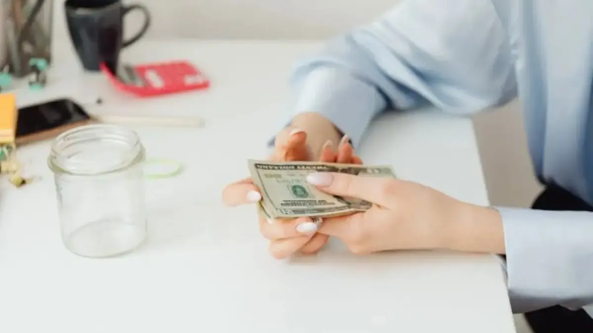 Ramalan Keuangan Zodiak 22-28 Desember 2025