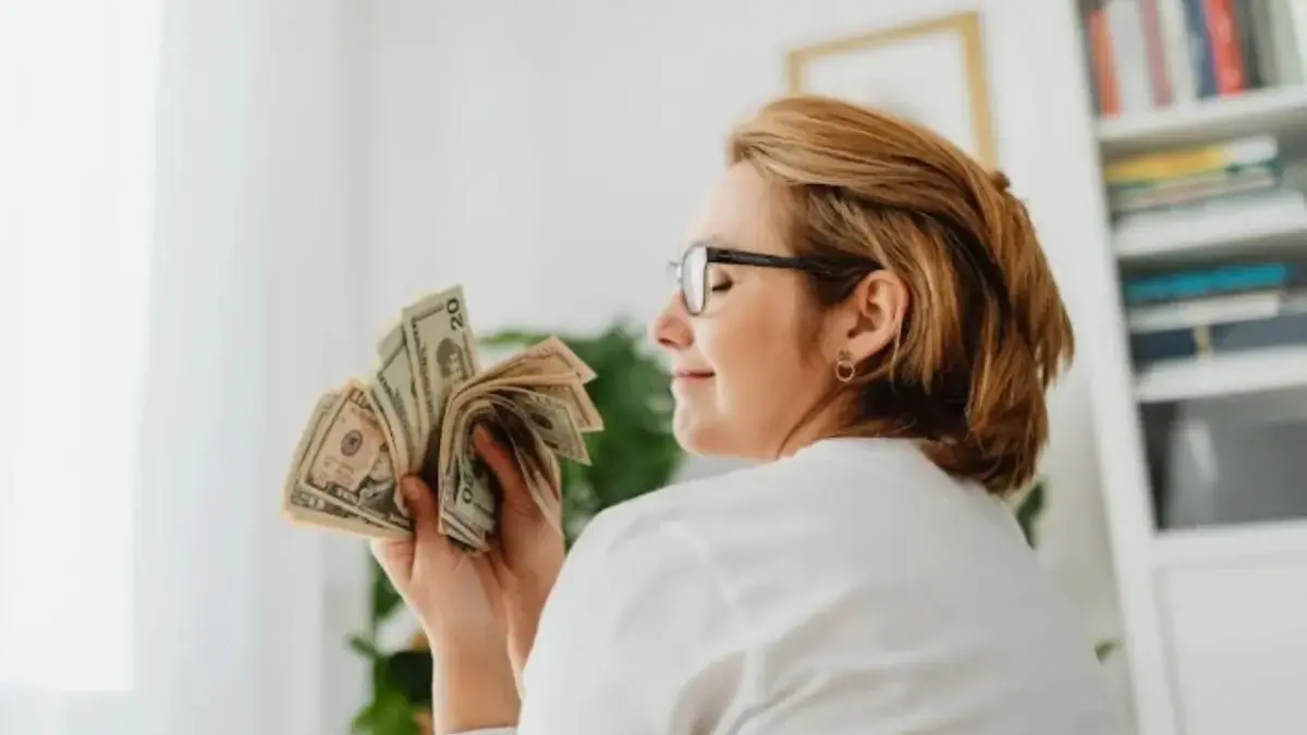 Ramalan Keuangan Zodiak Sabtu 27 Desember 2025