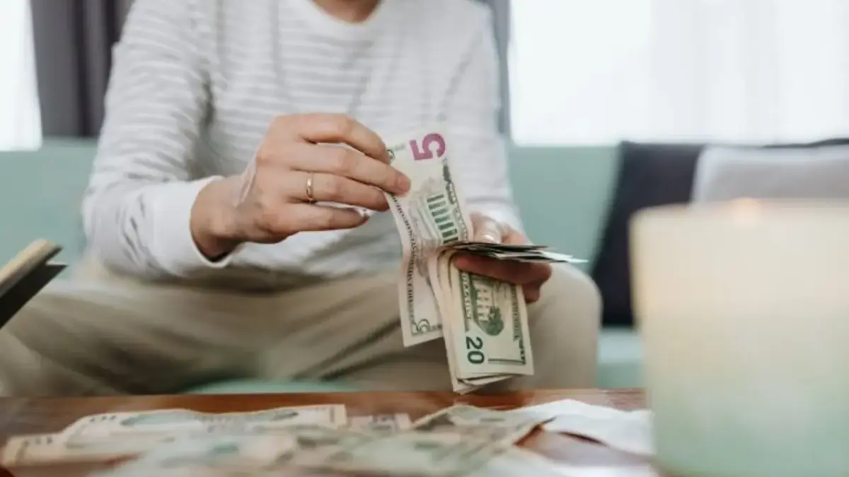 Ramalan Keuangan Zodiak Senin 22 Desember 2025