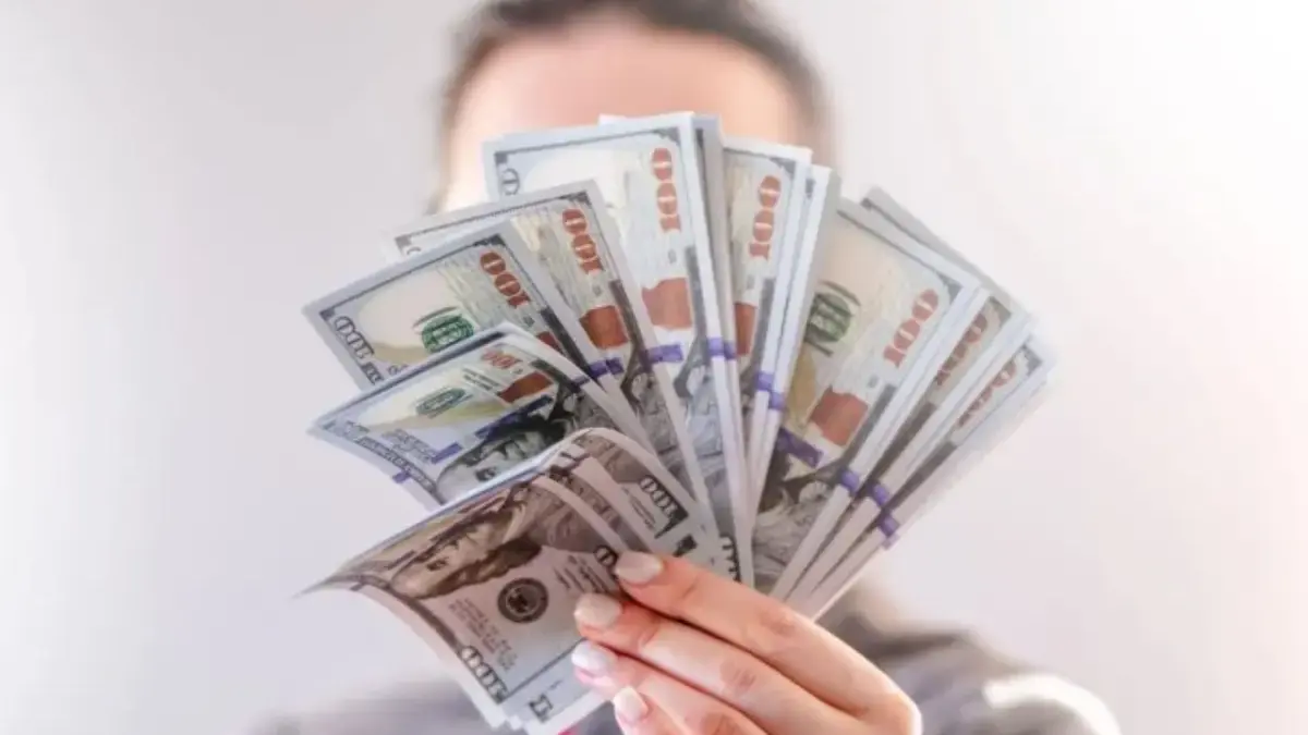 Ramalan Keuangan Zodiak Besok 25 Desember 2025