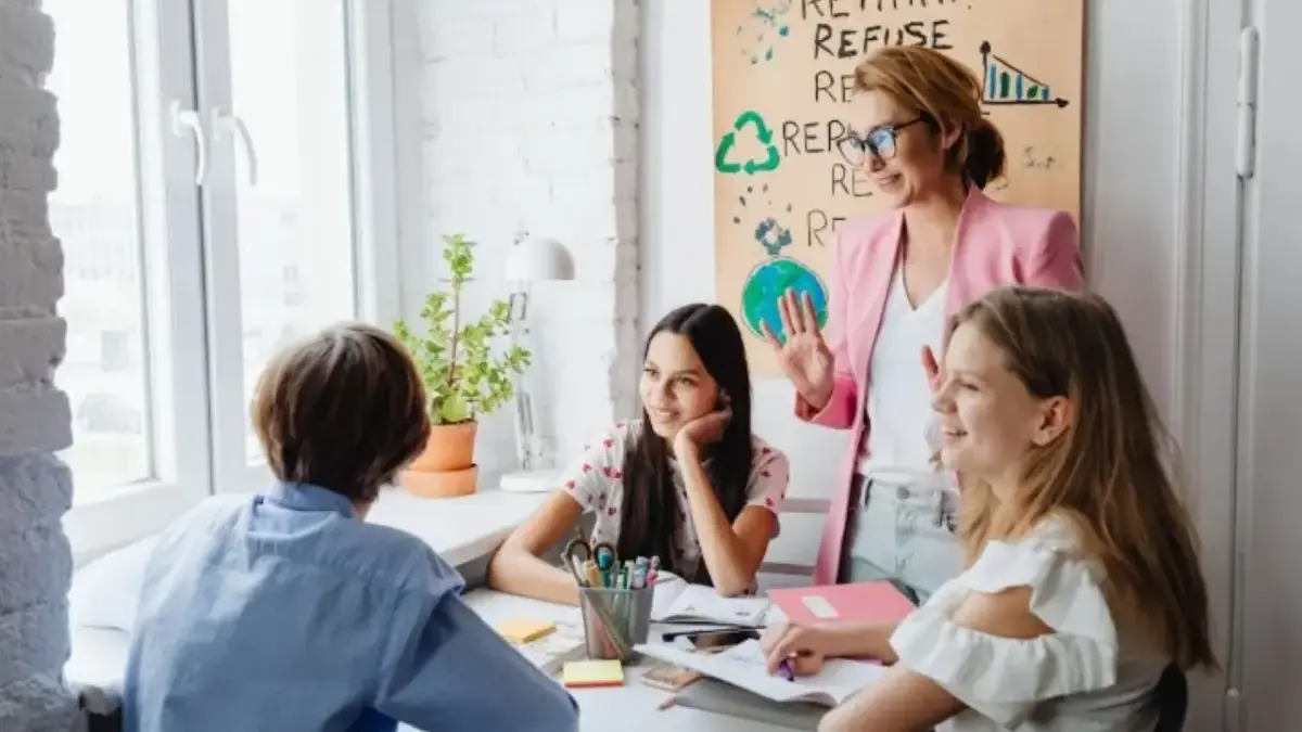 Sistem Menguntungkan? Ramalan Shio Kamis 18 Desember 2025 untuk Anjing, Babi, Tikus, dan Kerbau Ramalan Shio Kamis 18 Desember 2025