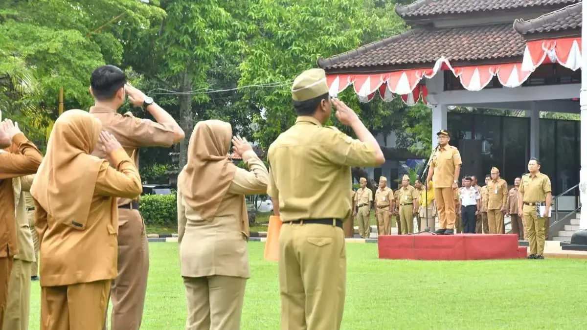 Bupati Faiz Sentil Kinerja ASN Batang: Serapan Anggaran Rendah Kena Punishment, APBD Harus Berdampak! Bupati Faiz Sentil Kinerja ASN Batang: Serapan Anggaran Rendah Kena Punishment, APBD Harus Berdampak!