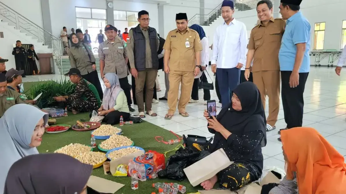 Gus Yasin Apresiasi Dapur Umum NU Peduli Pekalongan, Distribusikan 3.500 Nasi Bungkus Door-to-Door