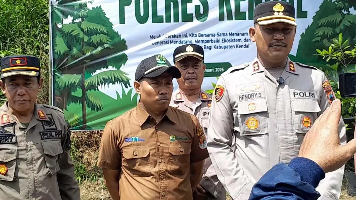 Jaga Ekosistem, Polres Kendal Tanam Seribu Bibit Pohon di Tunggulsari untuk Cegah Longsor dan Banjir