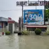 Kantor Samsat Kendal Terendam Banjir Setinggi Lutut, Layanan Ditutup Sementara hingga Senin Depan