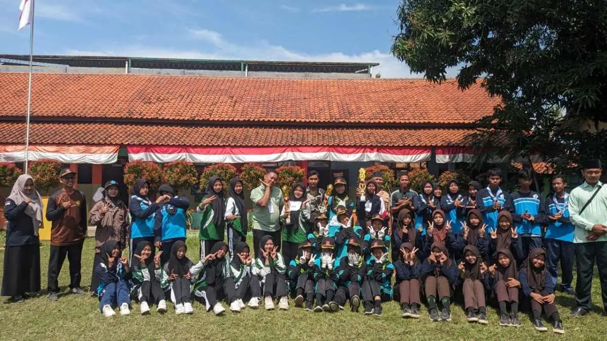 MTs Salafiyah Wiradesa Sabet Juara 1 Lomba Senam Pramuka Kwarran, Tampil Energik dan Penuh Kreativitas