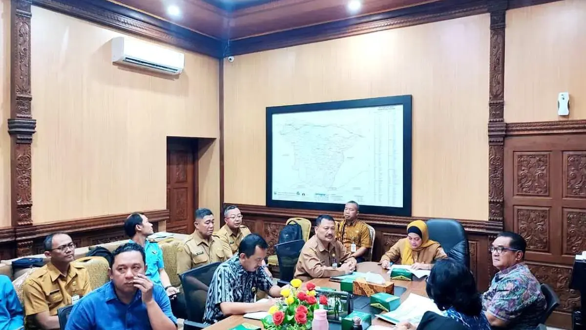 Muara Sungai Sambong Dangkal, Kapal Nelayan Batang Lumpuh hingga Harus Bongkar Ikan di Pelabuhan Muara Sungai Sambong Dangkal, Kapal Nelayan Batang Lumpuh hingga Harus Bongkar Ikan di Pelabuhan