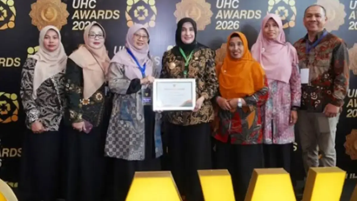 Pekalongan Raih UHC Awards 2026, Balgis Diab: 99 Persen Warga Kini Terjamin Layanan Kesehatan Gratis Pekalongan Raih UHC Awards 2026, Balgis Diab: 99 Persen Warga Kini Terjamin Layanan Kesehatan Gratis
