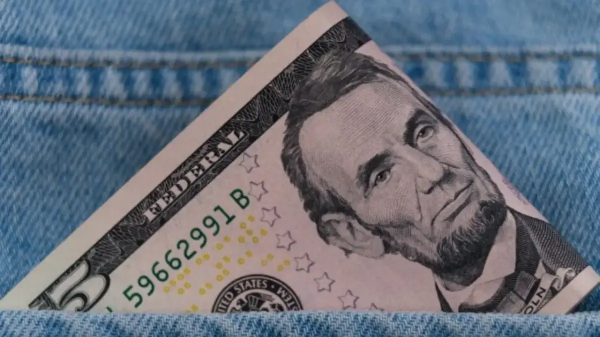 Kabar Baik Untukmu! Ramalan Keuangan Shio Senin 5 Januari 2026: Anjing, Babi, Tikus, dan Kerbau Ramalan Keuangan Shio Senin 5 Januari 2026