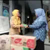 Wujud Empati Pendidikan, SDN Kandang Panjang 10 Salurkan Bantuan Logistik untuk Pengungsi Banjir Pekalongan