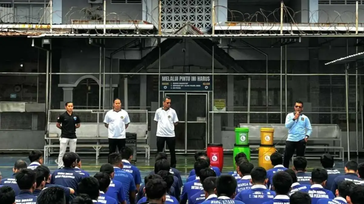 Wujudkan Rutan Bersih, Warga Binaan Rutan Pekalongan Diedukasi Kelola Sampah Jadi Barang Bernilai