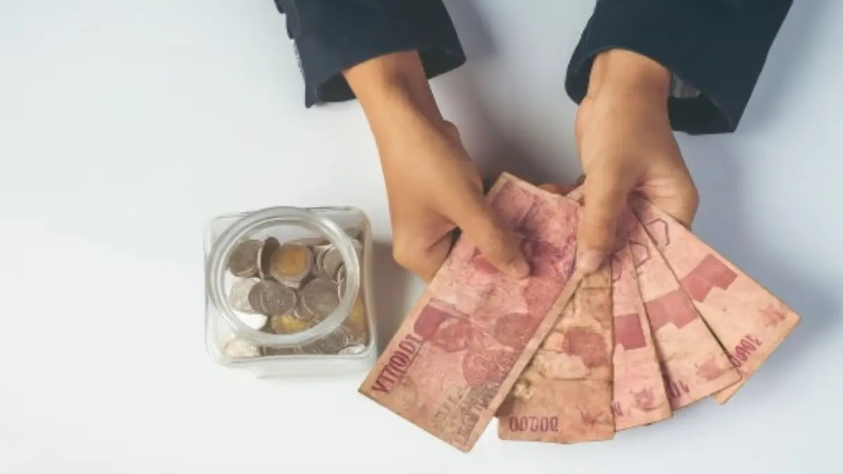 Harga Buyback Emas Antam Hari Ini Tanggal 2 Januari 2025 Naik Tajam Hingga Rp16.000 per Gram! harga buyback emas antam hari ini tanggal 2 januari 2025