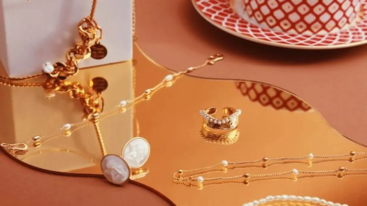 harga emas perhiasan hari ini tanggal 12 Januari 2026