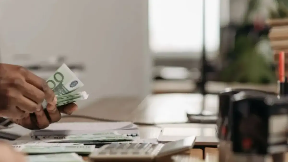 Ramalan Keuangan Zodiak Kamis 15 Januari 2026