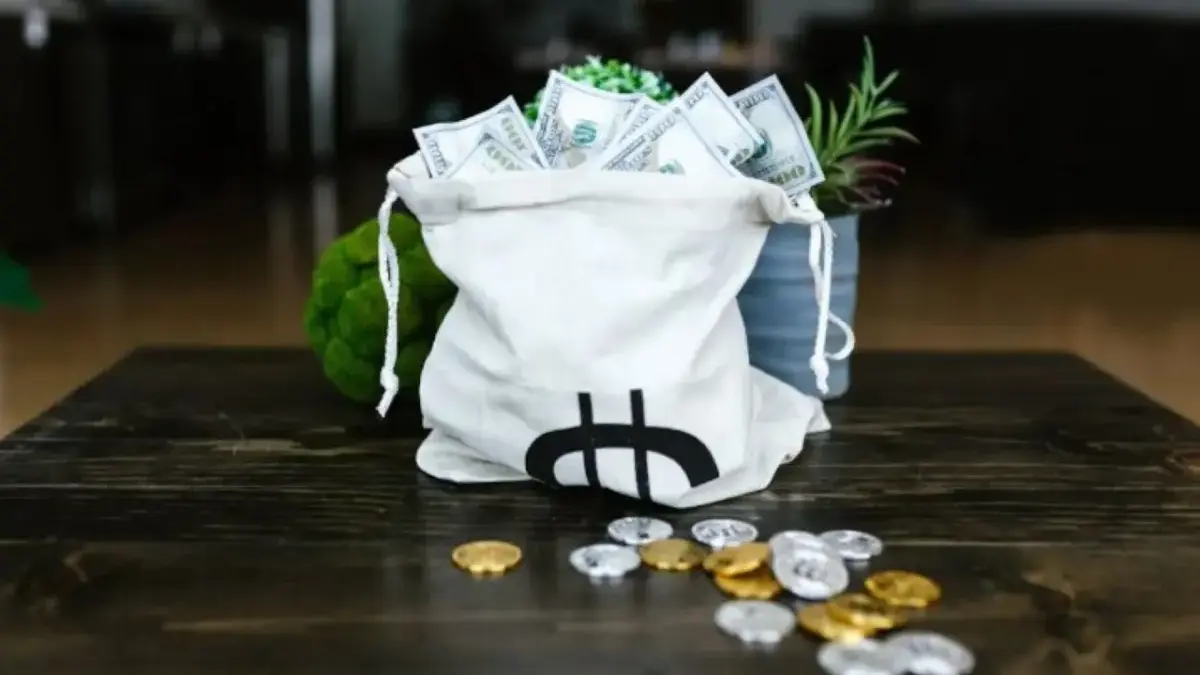 ramalan Keuangan Zodiak Besok 19 Januari 2026