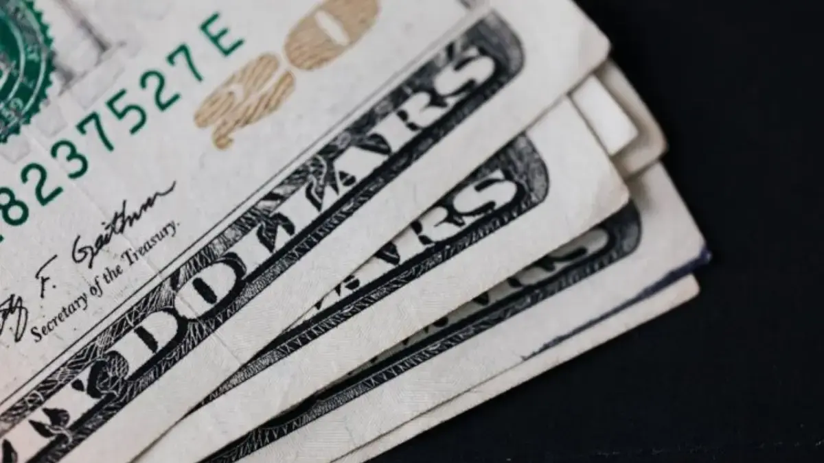 Ramalan Keuangan Zodiak besok 5 Januari 2026