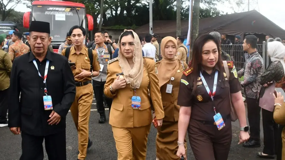 Bupati Fadia Arafiq Siap Perang Lawan Sampah! Kabupaten Pekalongan Dukung Penuh Arahan Presiden Prabowo