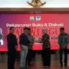 Bupati Kendal Luncurkan Buku Sejarah Kaliwungu, Perkuat Literasi Lokal dan Jati Diri Kota Santri