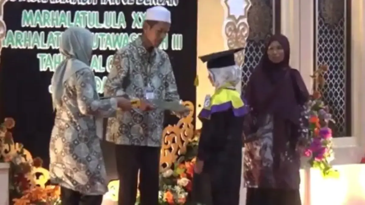 Cetak Generasi Qur’ani, 70 Santri TPQ Darul Falah SD Muhammadiyah 02 Bendan Pekalongan Resmi Diwisuda