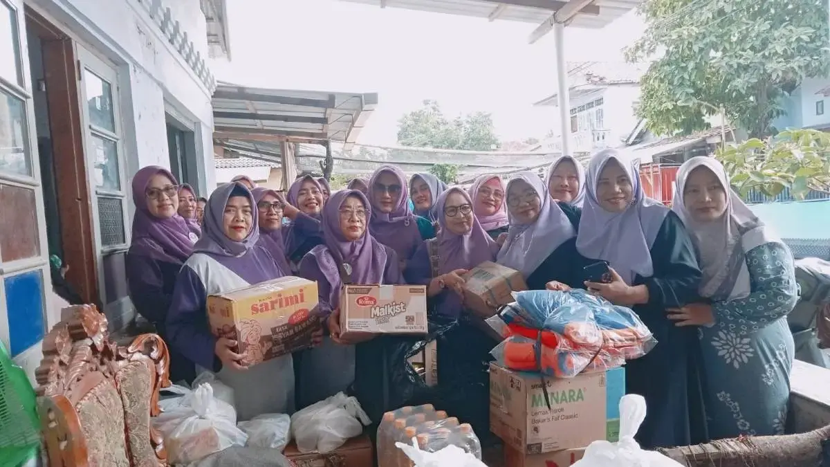 Peduli Korban Banjir Tirto, DPC Perempuan Bangsa Pekalongan Salurkan Logistik dan Serap Aspirasi Warga Peduli Korban Banjir Tirto, DPC Perempuan Bangsa Pekalongan Salurkan Logistik dan Serap Aspirasi Warga