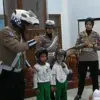 Polisi Sahabat Anak, Satlantas Polres Pekalongan Kota Edukasi Ratusan Siswa TK Medono Tertib Lalu Lintas