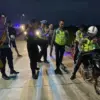 Polres Pekalongan Kota Sisir Exit Tol Setono, 18 Motor Diamankan dalam Patroli Cegah Balap Liar