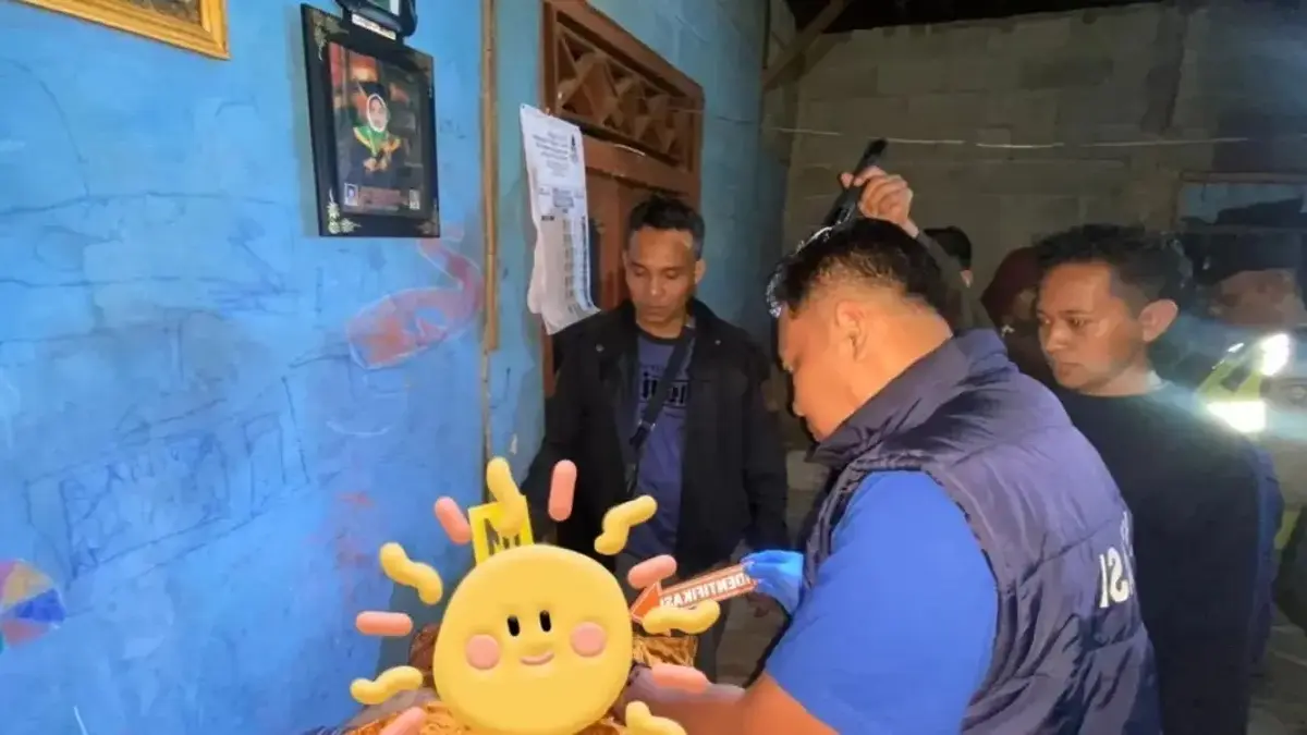 Tragedi Petani Lansia di Blado Batang Tewas Diserang Ribuan Tawon Gong, Dua Warga Ikut Terluka Tragedi Petani Lansia di Blado Batang Tewas Diserang Ribuan Tawon Gong, Dua Warga Ikut Terluka