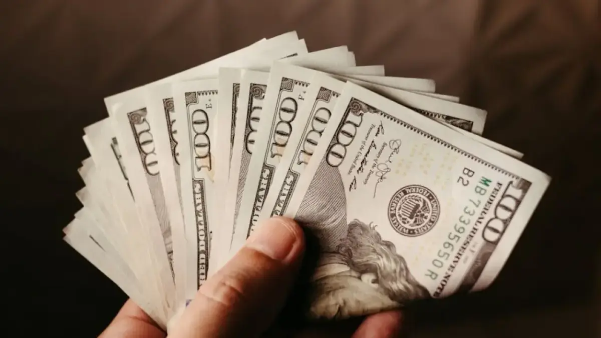 Ramalan Keuangan Zodiak Besok 18 Februari 2026