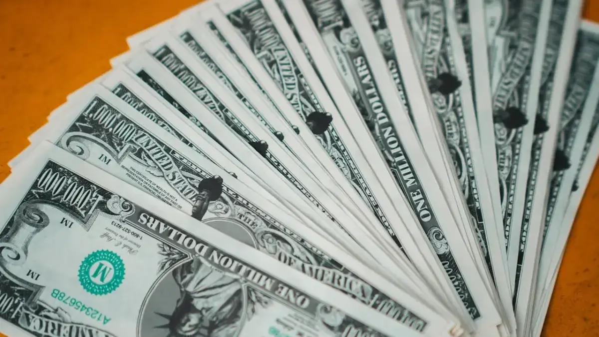 Ramalan Keuangan Zodiak Besok 4 Februari 2026