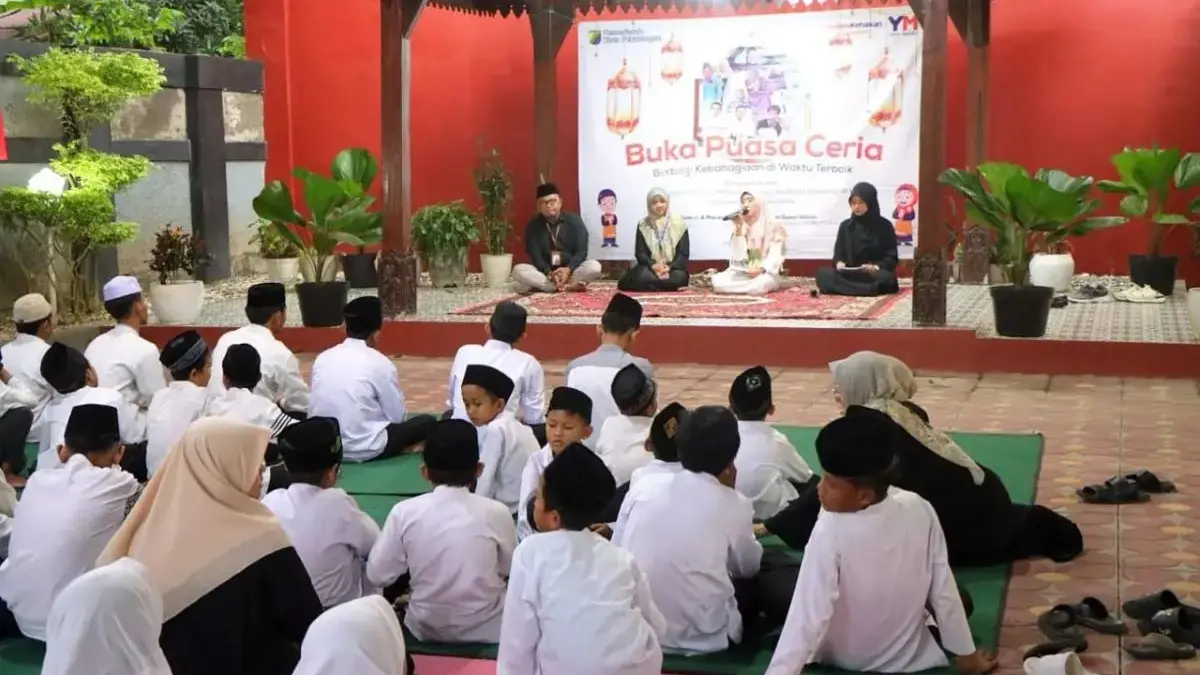 Buka Puasa Ceria Yatim Mandiri Pekalongan, Inggit Soraya Sebut Menyayangi Yatim Investasi Akhirat