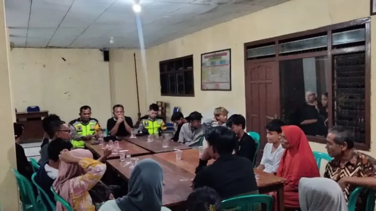 Cekcok Rebutan Mantan Pacar, Dua Remaja di Bojong Pekalongan Berkelahi Hingga Luka Lebam Cekcok Rebutan Mantan Pacar, Dua Remaja di Bojong Pekalongan Berkelahi Hingga Luka Lebam