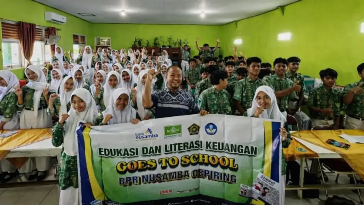 Cetak Gen Z Mandiri, Ratusan Siswa SMA NU Weleri Digembleng Wirausaha dan Literasi Keuangan