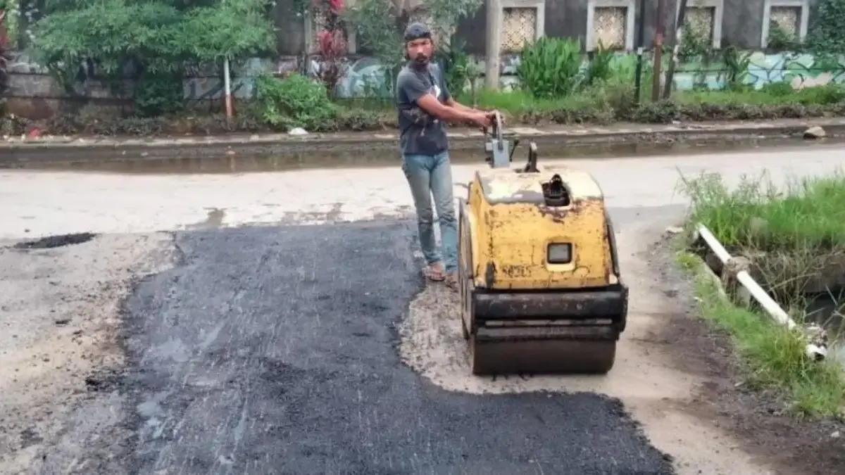 DPUPR Kota Pekalongan Kebut Perbaikan Jalan Rusak Sporadis, Targetkan 20 Ruas Tuntas dalam 10 Hari